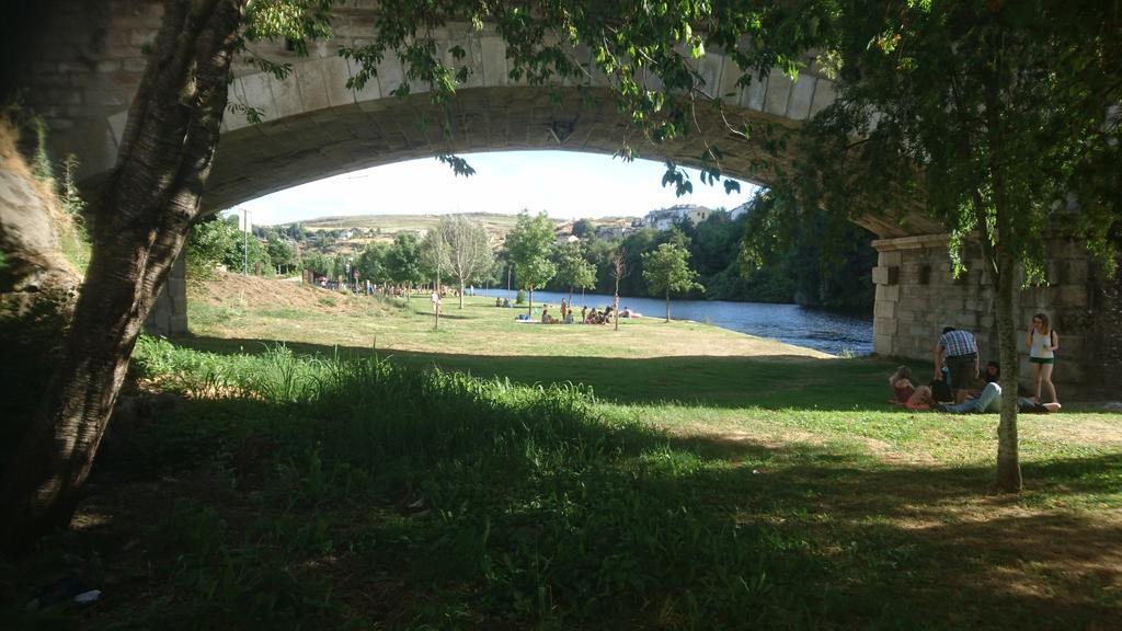 מלון פואבלה דה סנאבריה Tierra De Lobos מראה חיצוני תמונה